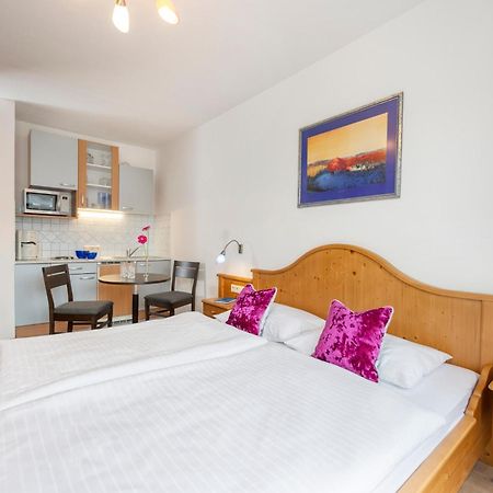 Mia Appartements - Non-Serviced Appartements โอเบอร์เทาเอิร์น ภายนอก รูปภาพ